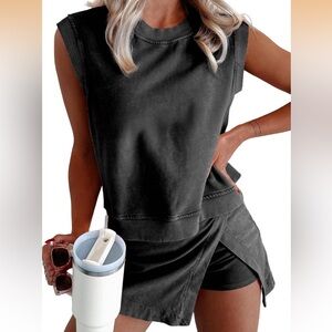 Sleeveless Crewneck Heathered Black Skort Set